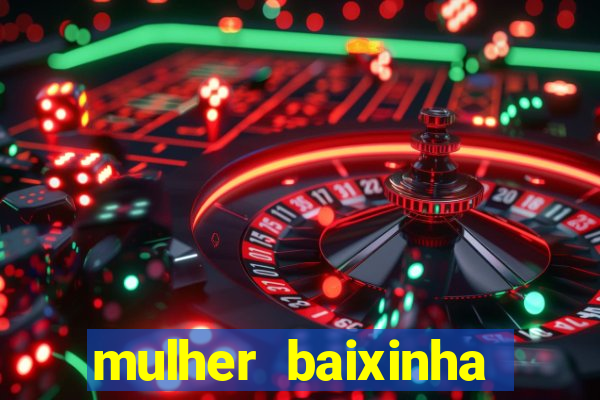 mulher baixinha transando com homens altos